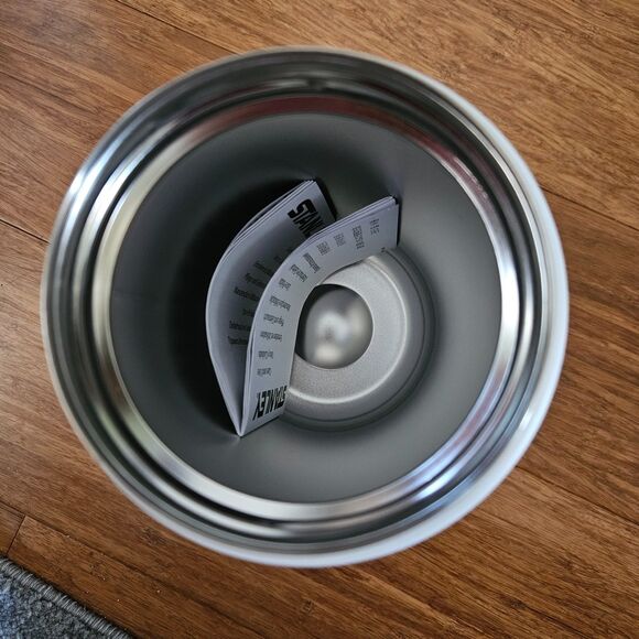 STANLEY 40 ounce Ice Fast Flow Angled Spout White - Picture 3 of 3